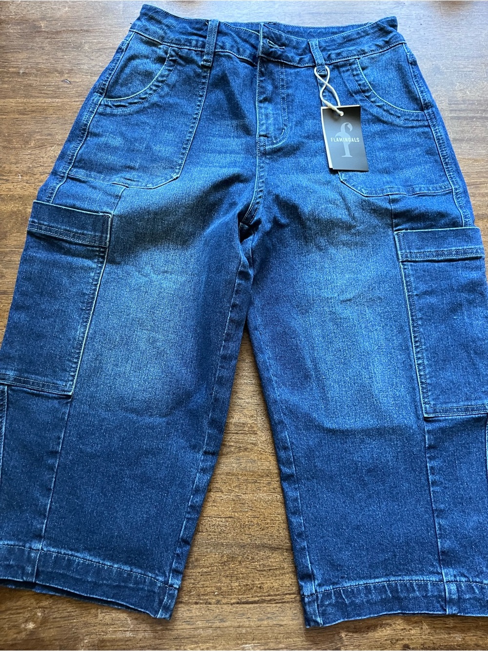 NWT Flamingals Wash Pocket Side Mid Waist Barrel Leg Capri Jeans Without Belt - Picture 2 of 9